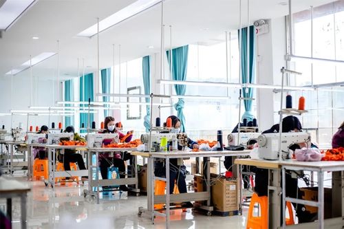 織密養老服務網，點亮幸福夕陽紅 —— 旺家社區獲評全國“敬老文明號”